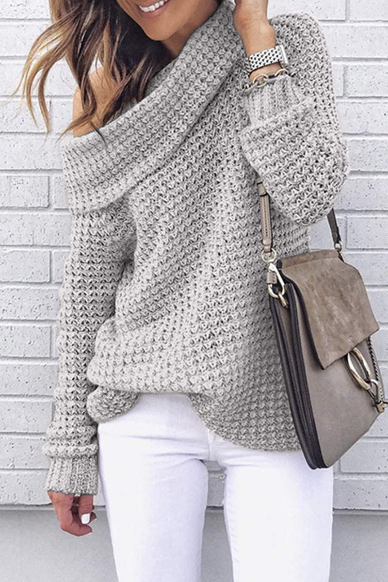 Effortlessly Elegant Top with a Timeless Design