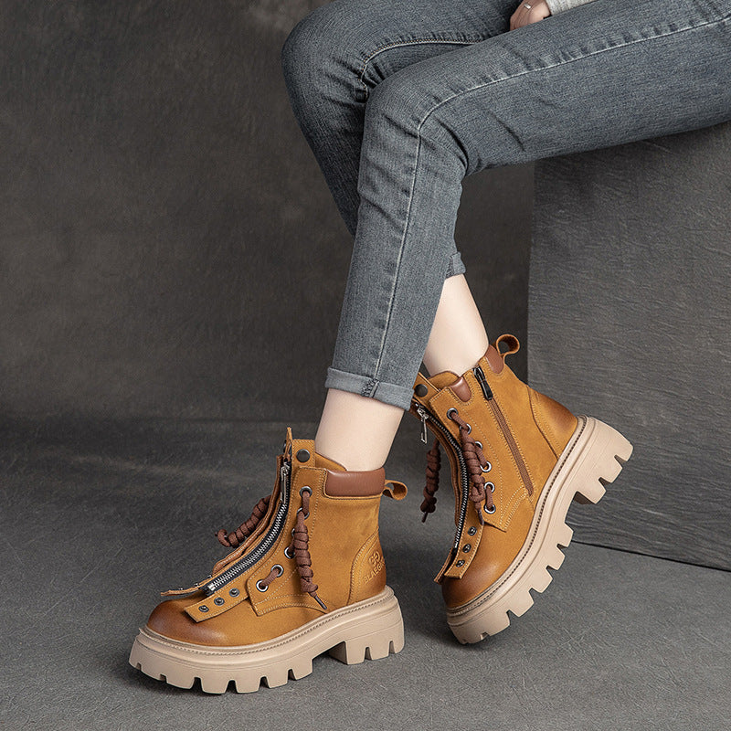 Beautifully Finished Boots in a Timeless Design