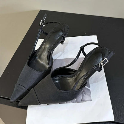 Polished Heels with an Effortless Classic Look