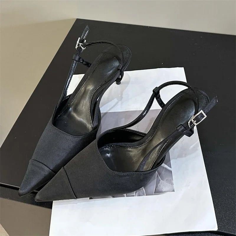 Polished Heels with an Effortless Classic Look