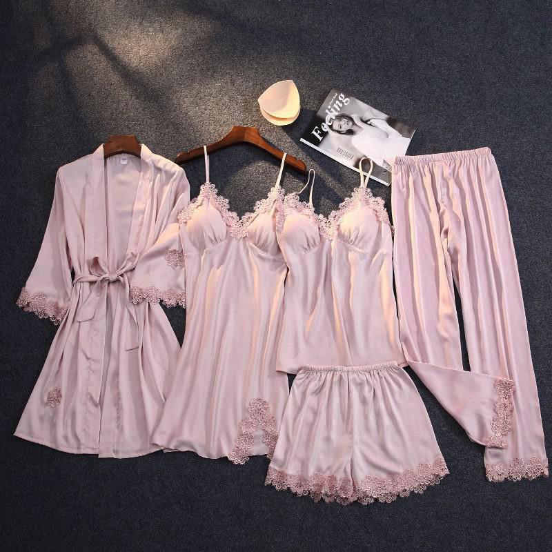 Well Tailored Garment with a Graceful Silhouette