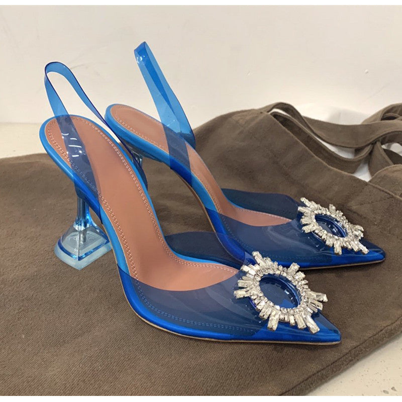 Beautifully Finished Heels in a Timeless Design