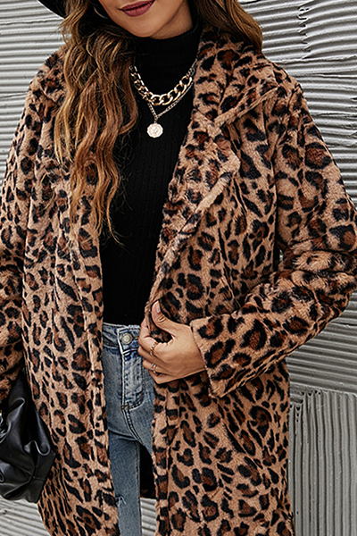 Gracefully Styled Garment for Any Occasion