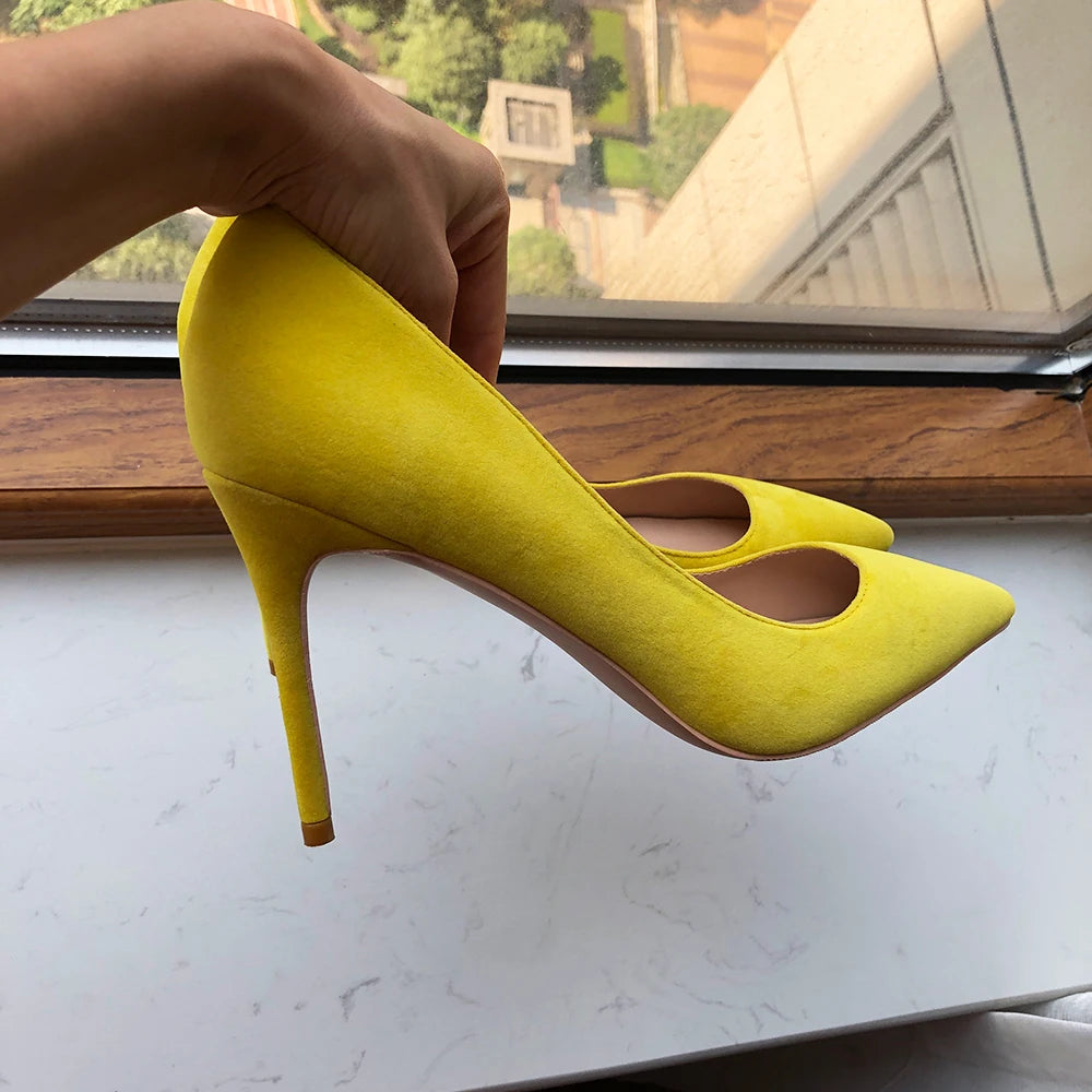 Polished Heels with an Effortless Classic Look