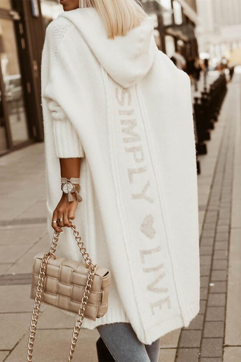 Effortlessly Elegant Garment with a Timeless Design