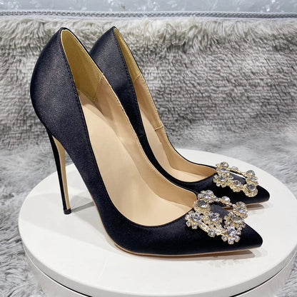 Polished Garment with an Effortless Classic Look