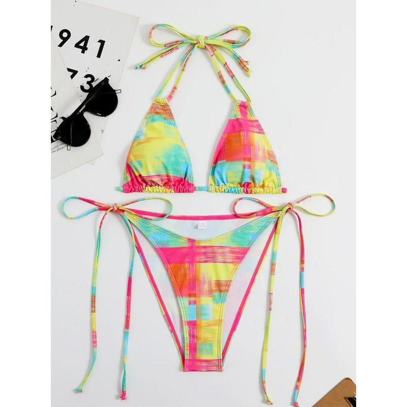 Beautifully Finished Bikini in a Timeless Design