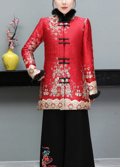 Beautifully Finished Coat in a Timeless Design