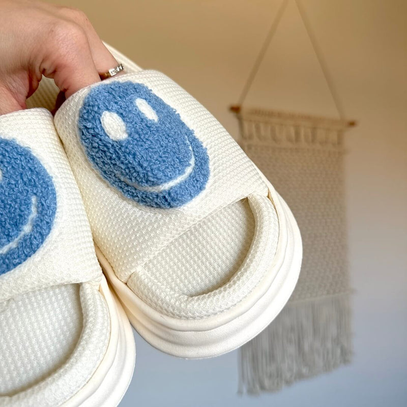 Classic Vintage Sandals with a Flattering Fit