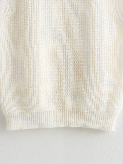 Sophisticated Sweater with a Clean Classic Look