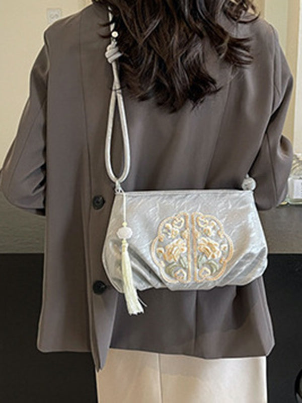 Elegantly Styled Bag for Everyday Wear