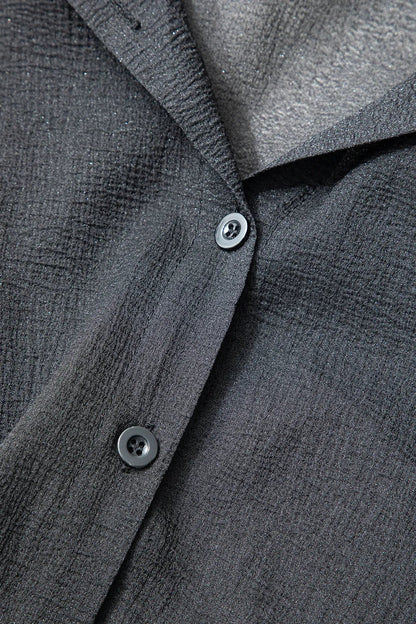 Classic Vintage Shirt with a Flattering Fit