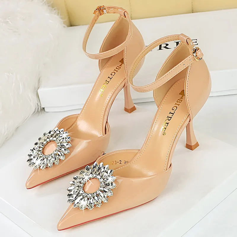 A Vintage Style Shoes with Delicate Timeless Details
