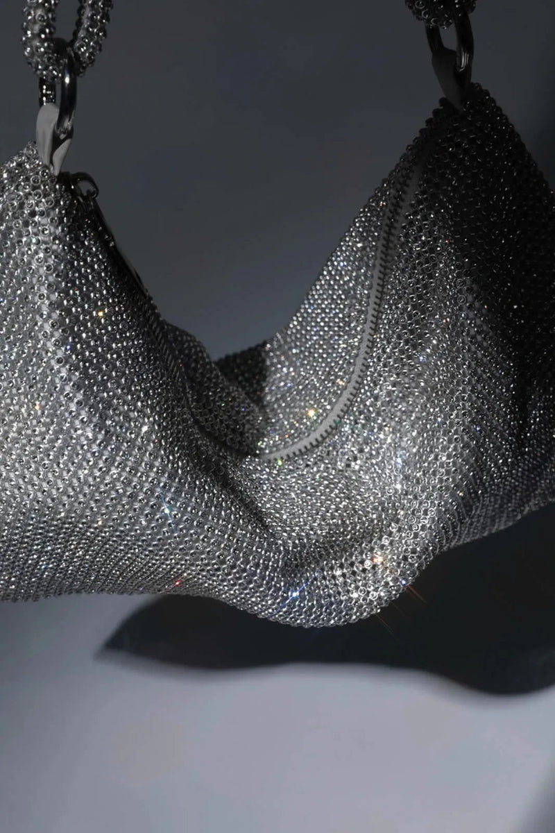 Well Tailored Bag with a Graceful Silhouette