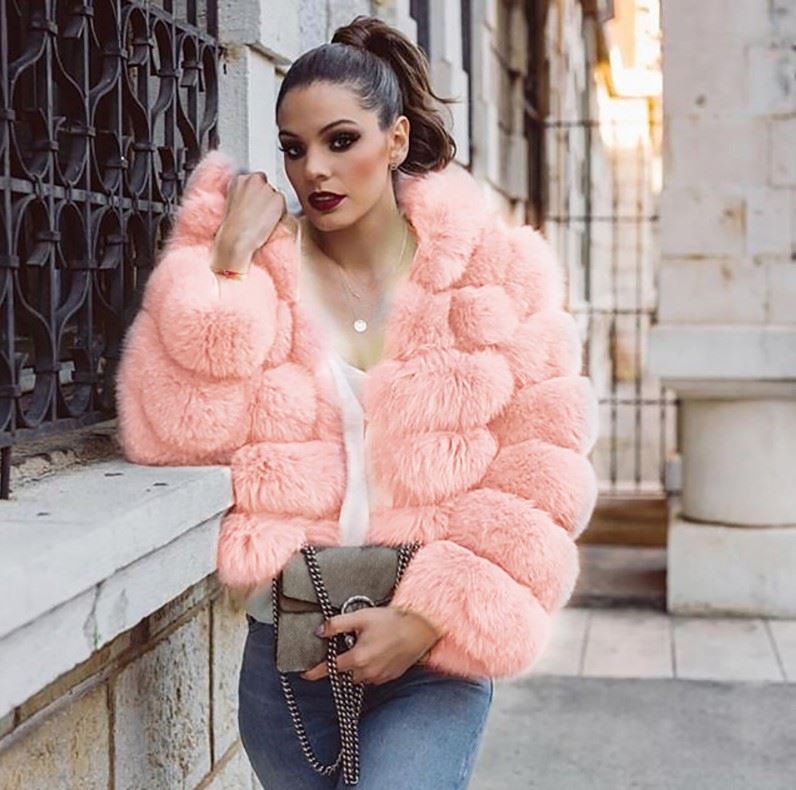 Beautifully Finished Coat in a Timeless Design