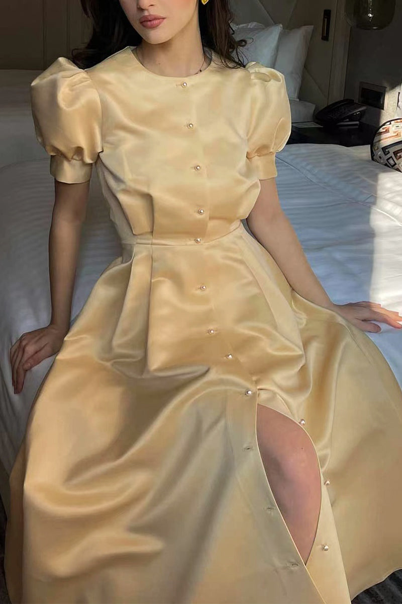 Effortlessly Elegant Dress with a Timeless Design