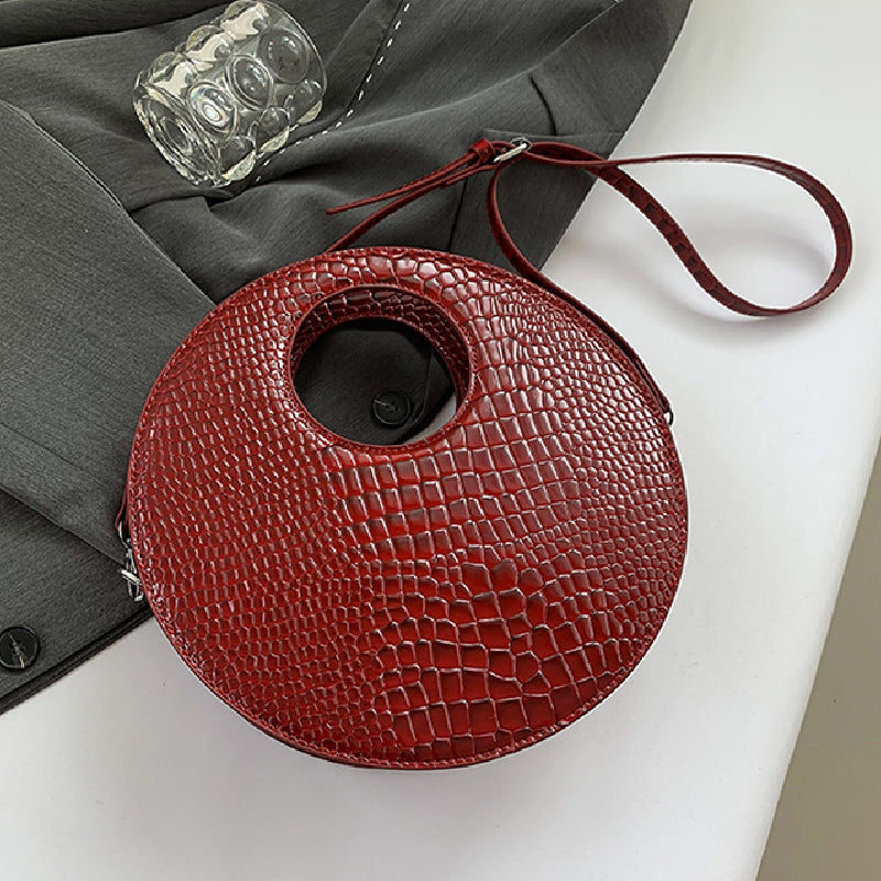 A Vintage Style Bag with Delicate Timeless Details
