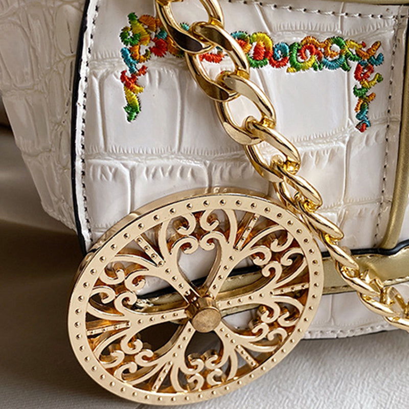 Beautifully Crafted Bag in a Classic Style