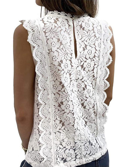 Well Tailored Top with a Graceful Silhouette