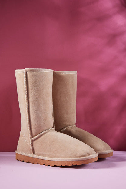 Gracefully Styled Boots for Any Occasion