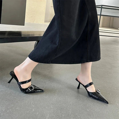 Gracefully Styled Garment for Any Occasion