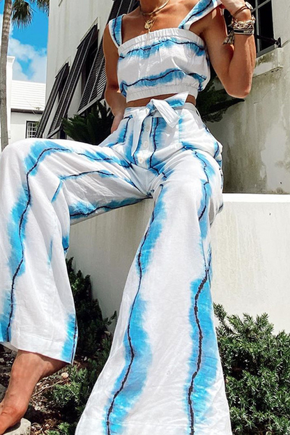 Gracefully Styled Garment for Any Occasion