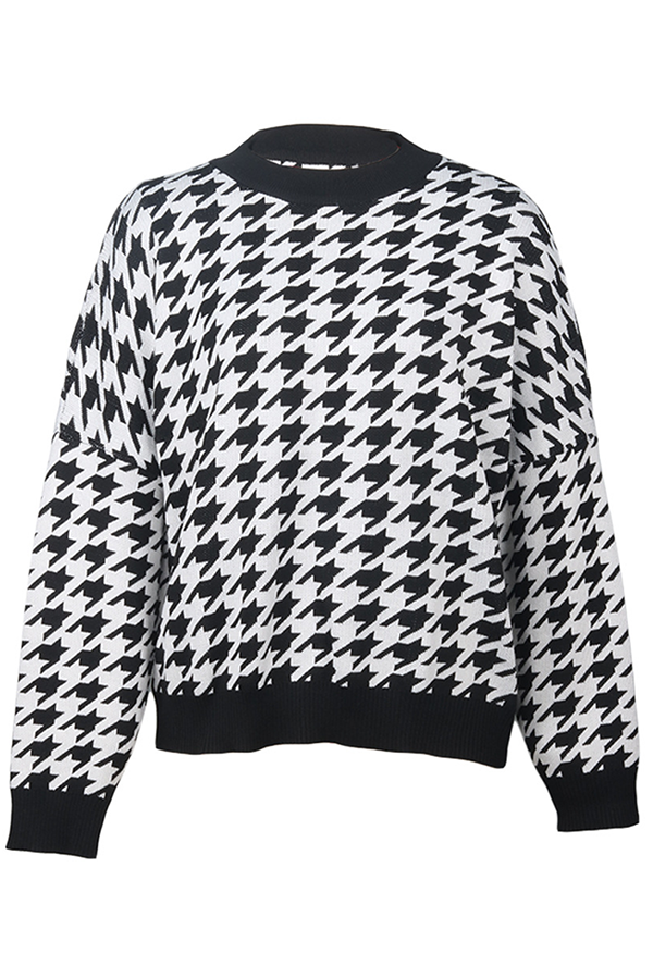Beautifully Finished Sweater in a Timeless Design