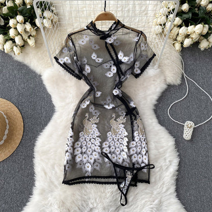 Sophisticated Dress with a Clean Classic Look