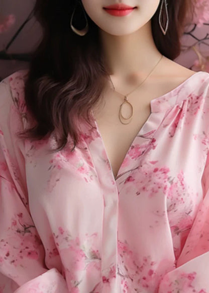 Beautifully Crafted Blouse in a Classic Style