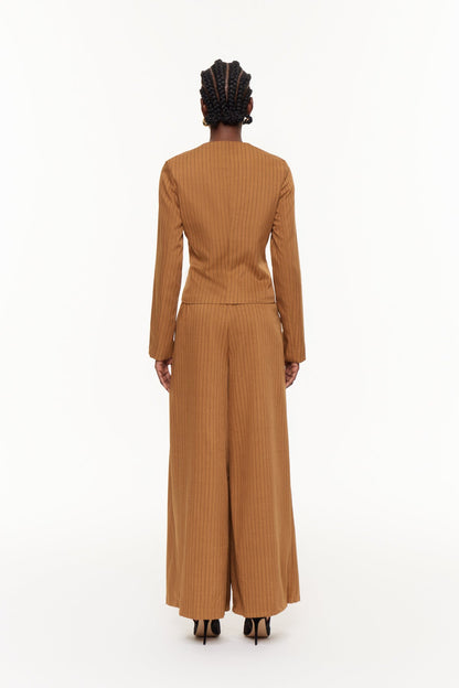 Beautifully Finished Pants in a Timeless Design