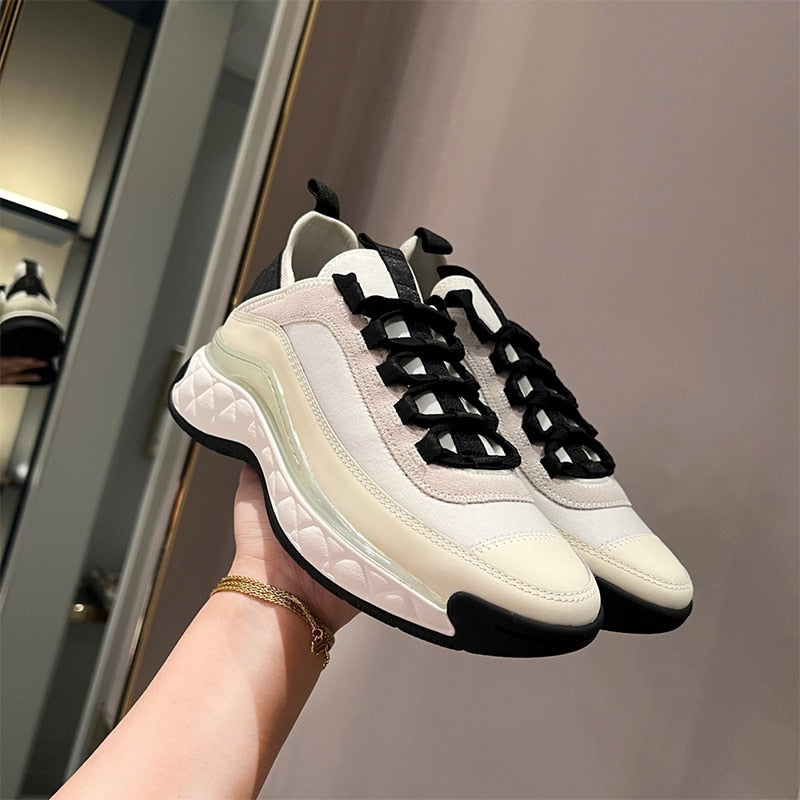 Classic Vintage Shoes with a Flattering Fit