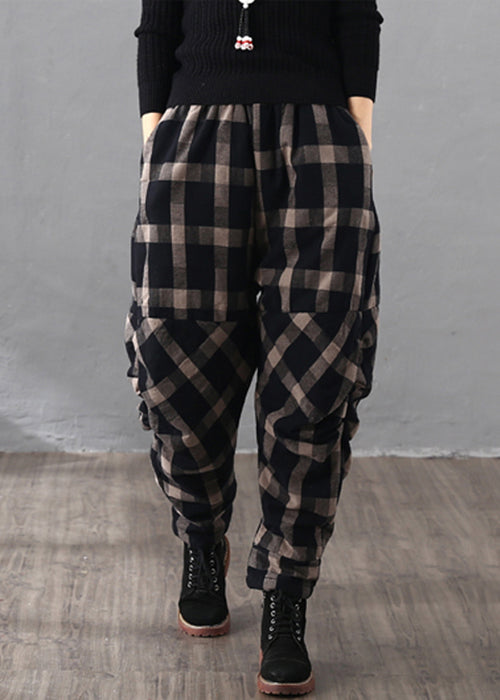 Effortlessly Elegant Pants with a Timeless Design