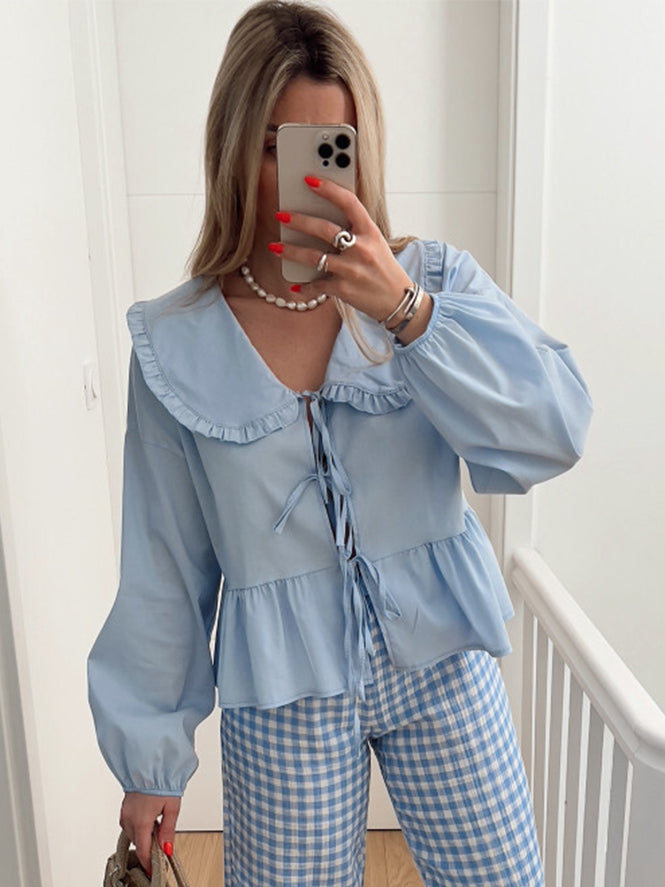 Effortlessly Elegant Top with a Timeless Design
