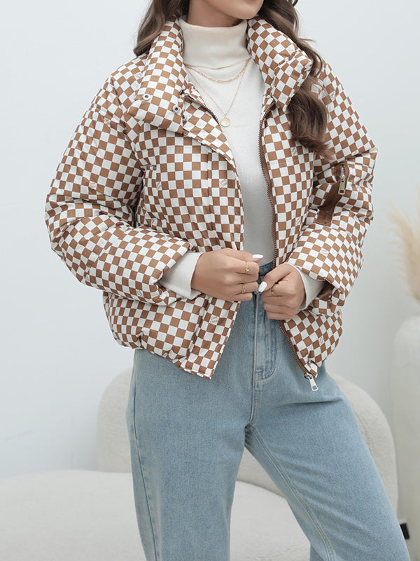 Beautifully Finished Coat in a Timeless Design