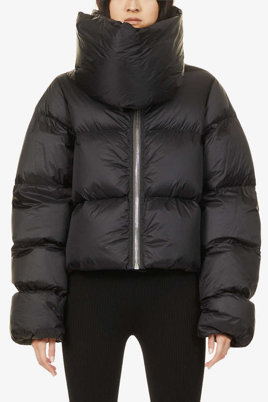 Effortlessly Elegant Jacket with a Timeless Design