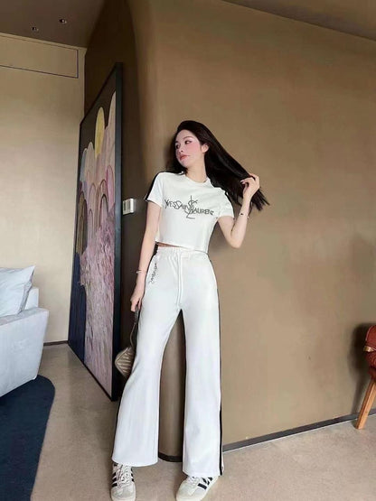 Classic Vintage Pants with a Flattering Fit