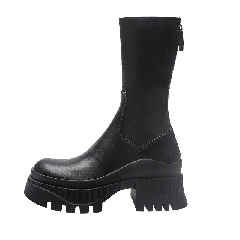 Effortlessly Elegant Boots with a Timeless Design