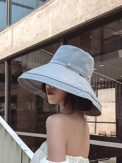 Well Tailored Garment with a Graceful Silhouette