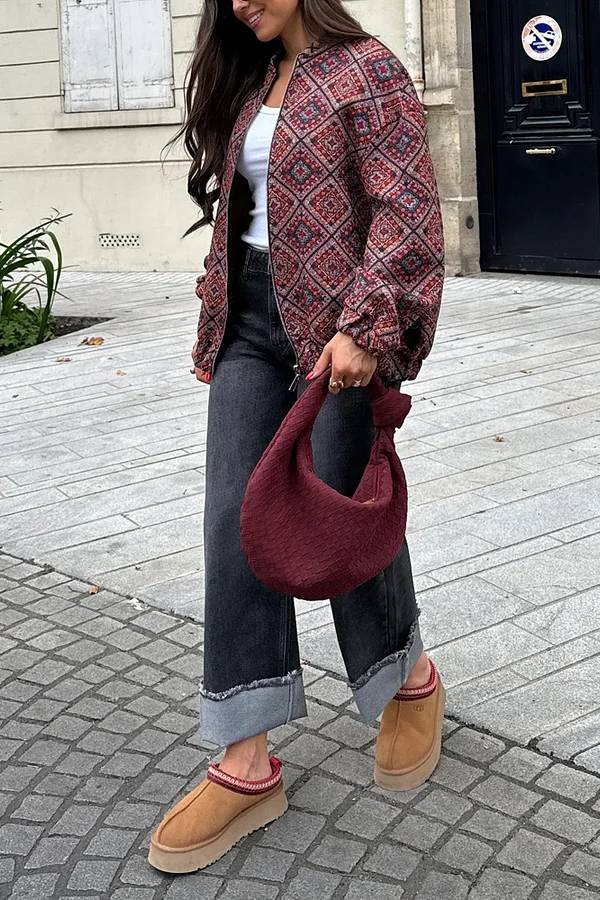 Effortlessly Elegant Jacket with a Timeless Design