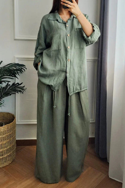 Effortlessly Elegant Garment with a Timeless Design