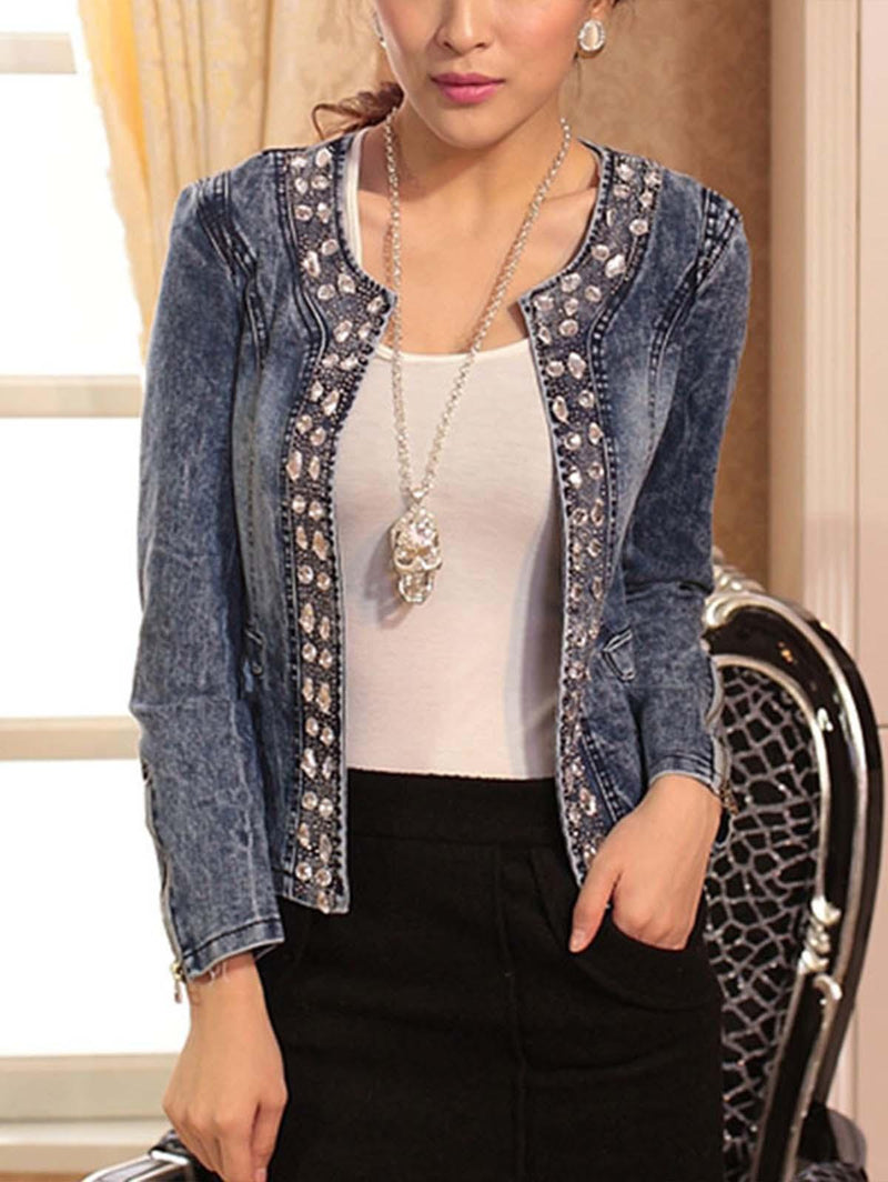 Effortlessly Elegant Jacket with a Timeless Design