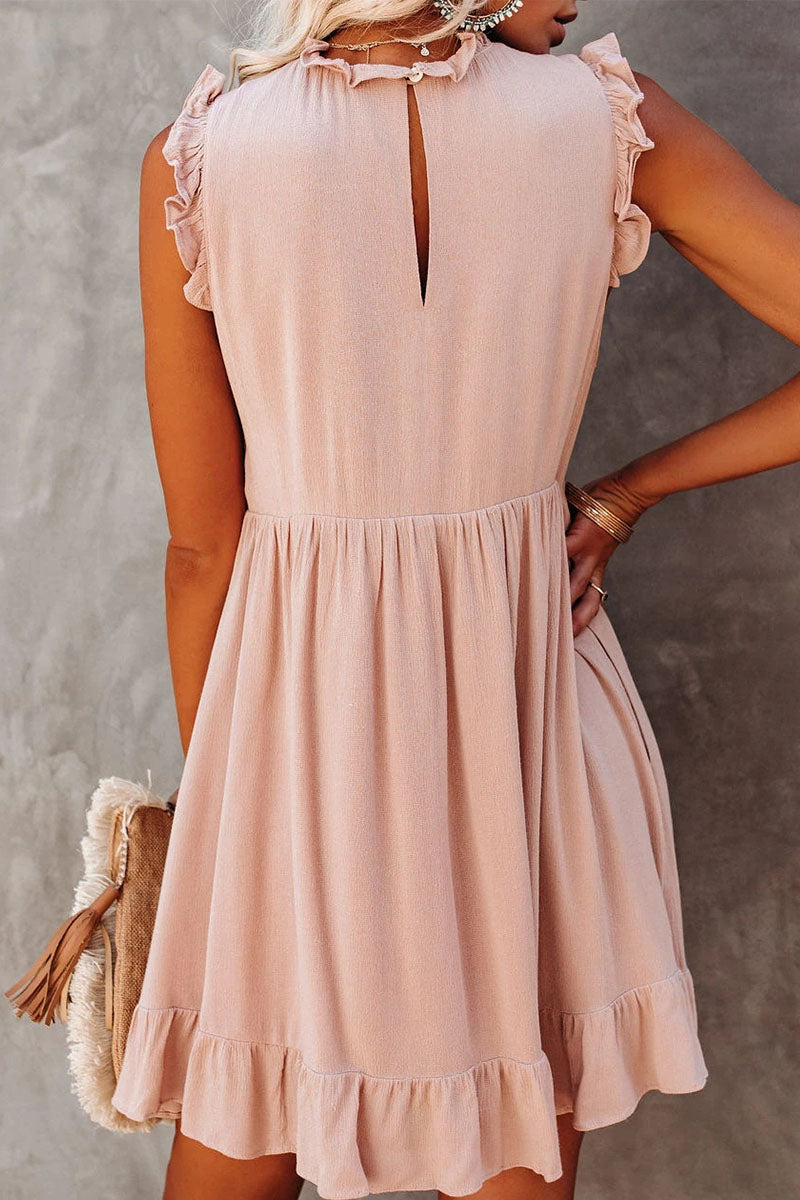 Effortlessly Elegant Dress with a Timeless Design