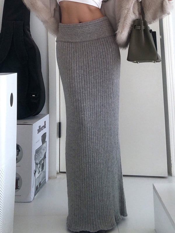 Effortlessly Elegant Garment with a Timeless Design