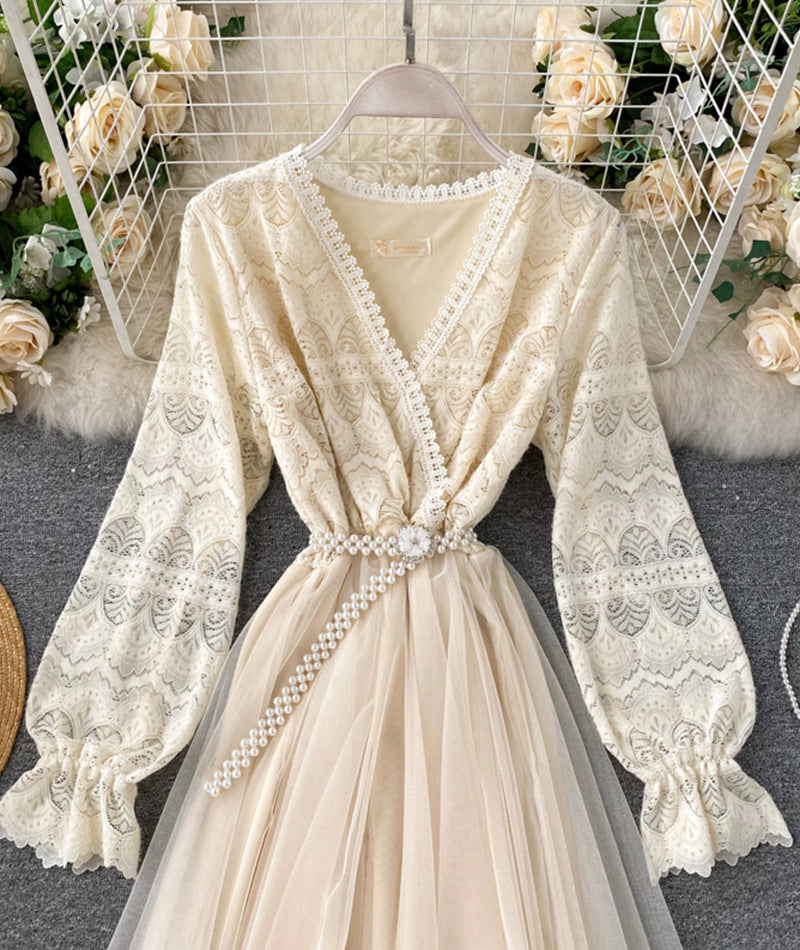 Effortlessly Elegant Dress with a Timeless Design