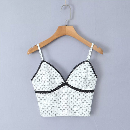Sophisticated Garment with a Clean Classic Look