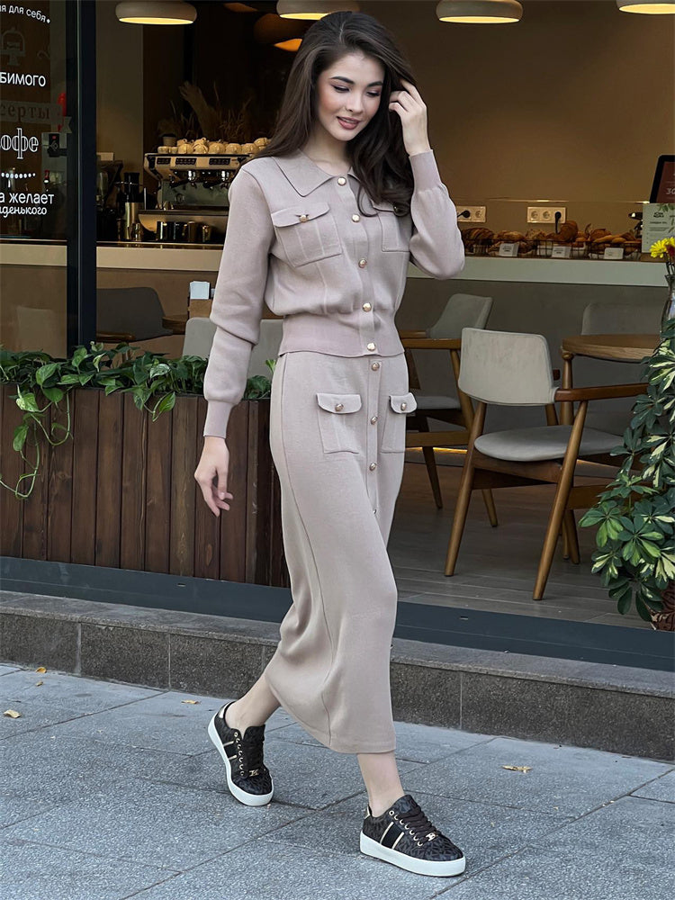 Gracefully Styled Garment for Any Occasion