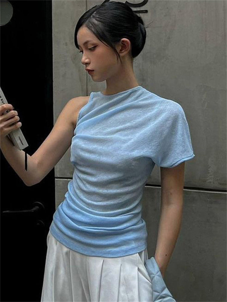 Well Tailored Pullover with a Graceful Silhouette