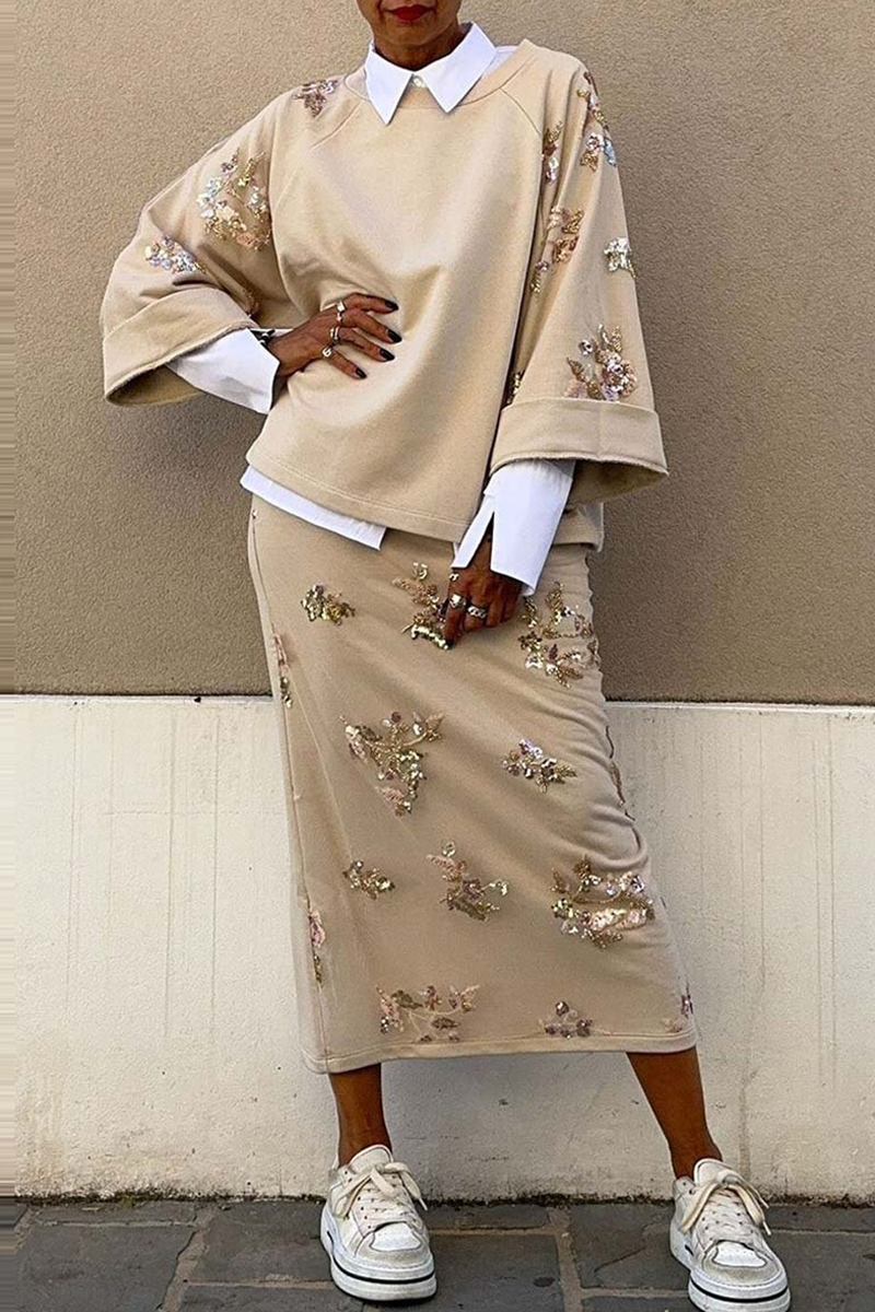 Gracefully Styled Garment for Any Occasion
