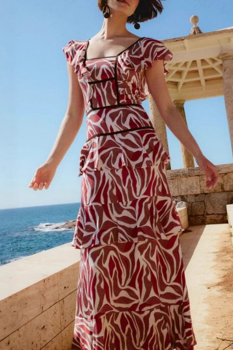 Well Tailored Dress with a Graceful Silhouette