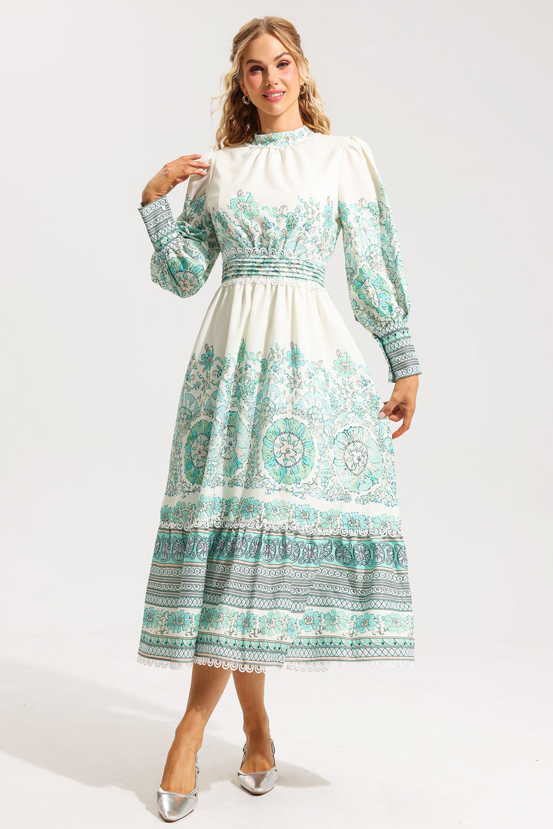 Well Tailored Dress with a Graceful Silhouette